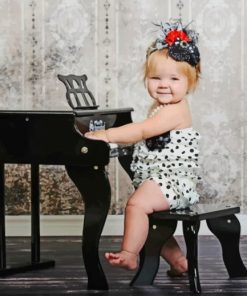 Little Girl Playing Piano paint by numbers